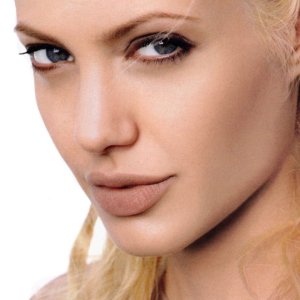 Jolie61280x960