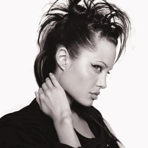 Jolie271600x1200