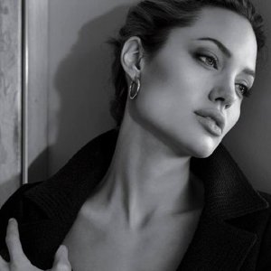 Angelina Jolie   Wallpaper  6