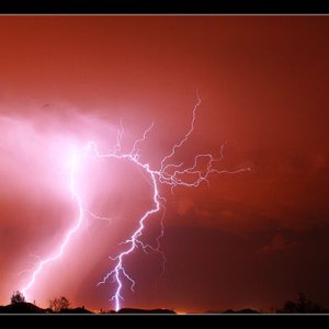 800px Bolts3